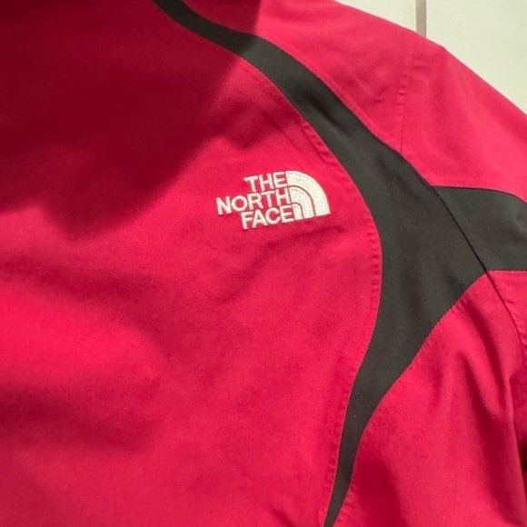 The North Face Hot Pink Girl Ski Jacket Medium snowboarding skiing C - Picture 6 of 8
